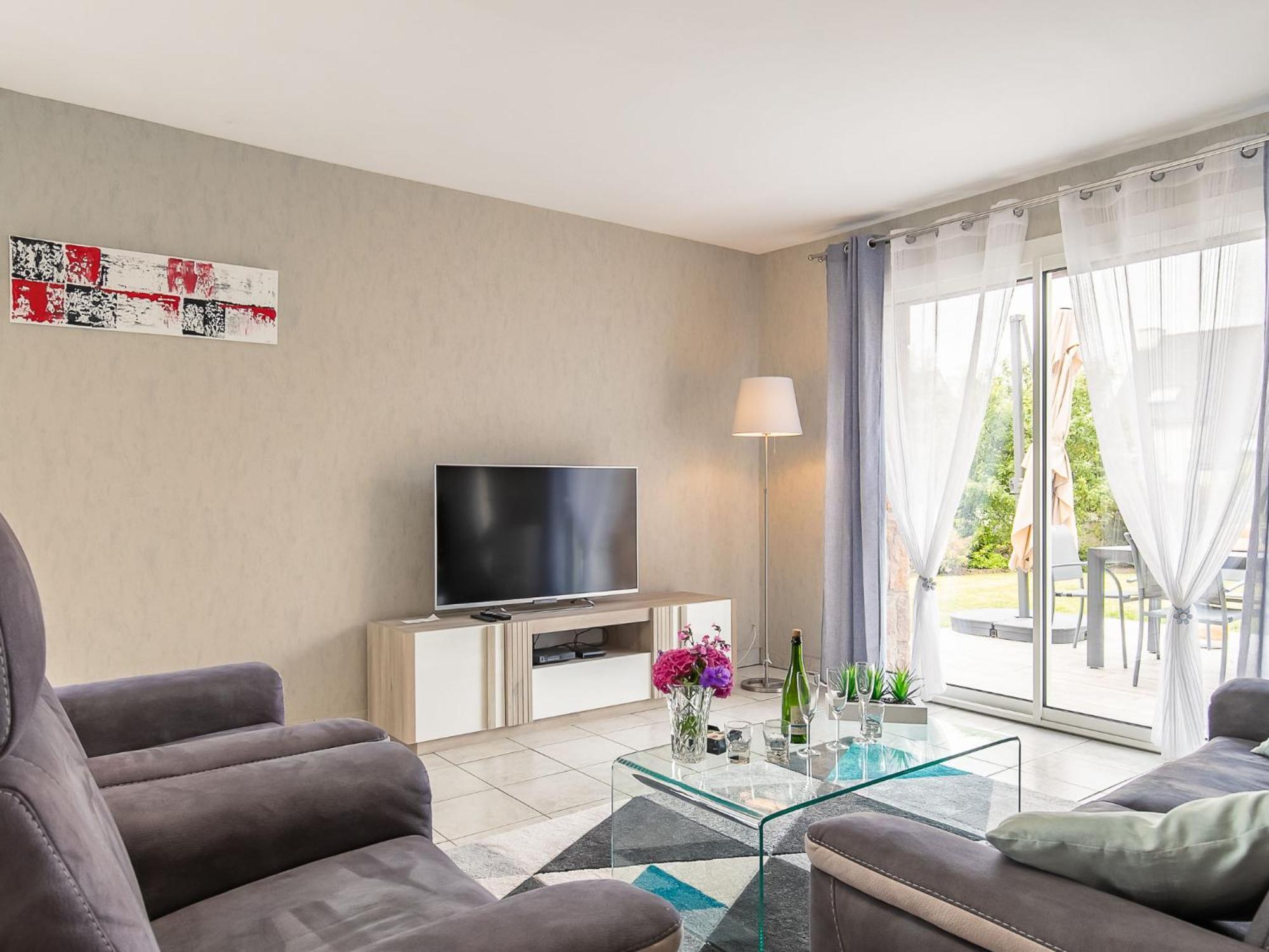 Les Camelias - Pgc106 By Interhome * Perros-Guirec